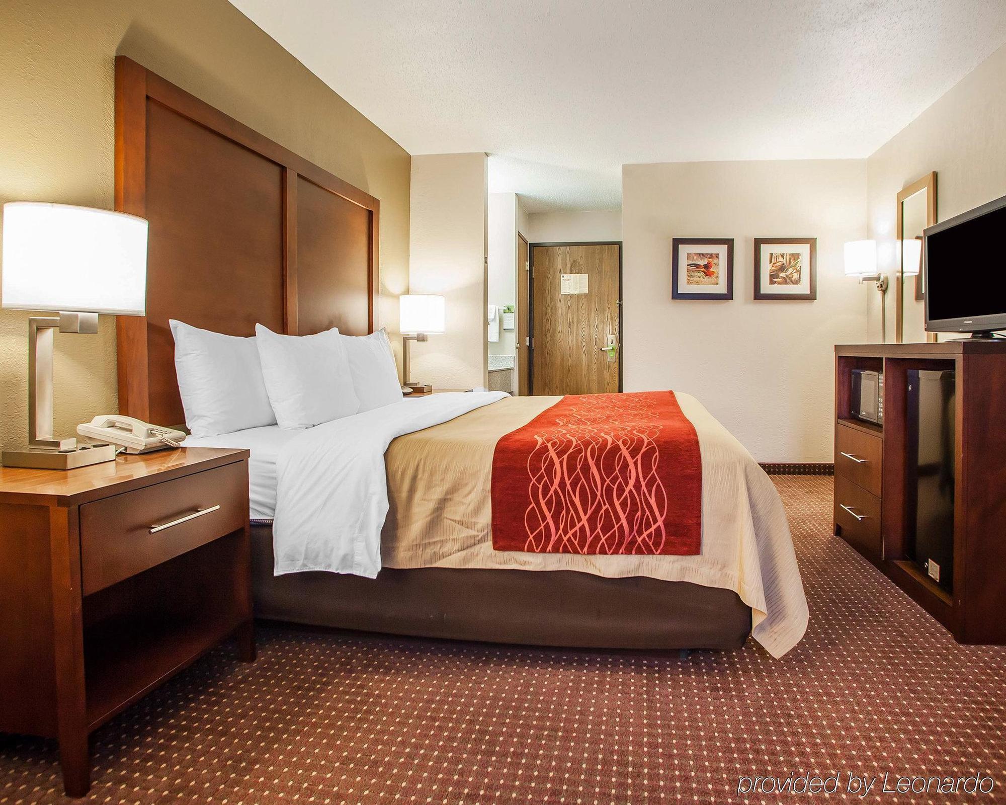 Quality Inn Waverly Esterno foto