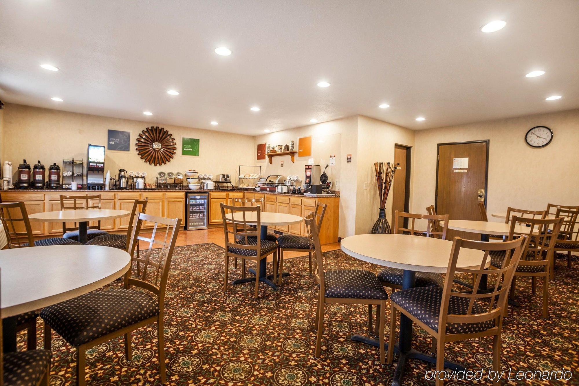 Quality Inn Waverly Esterno foto