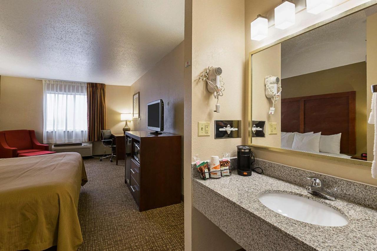 Quality Inn Waverly Esterno foto
