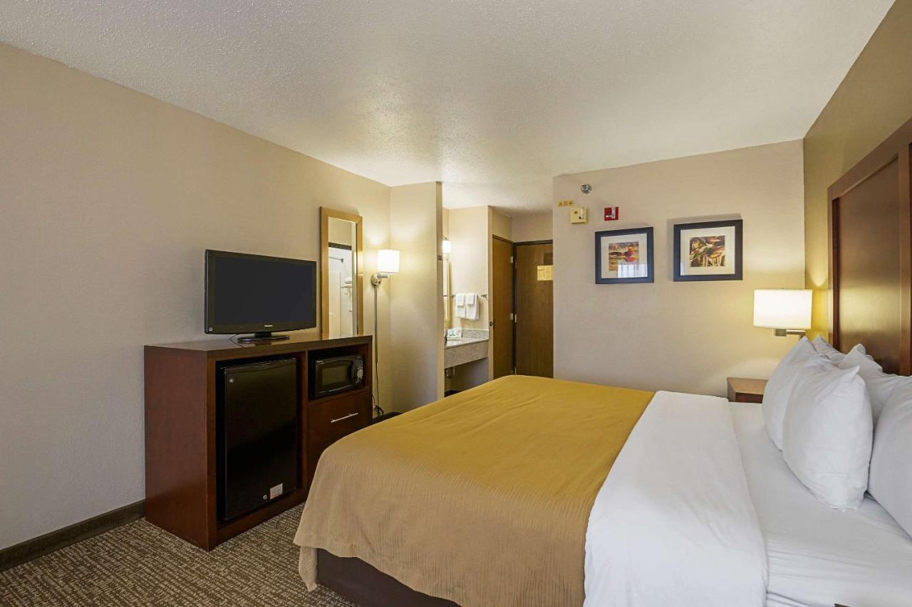 Quality Inn Waverly Esterno foto