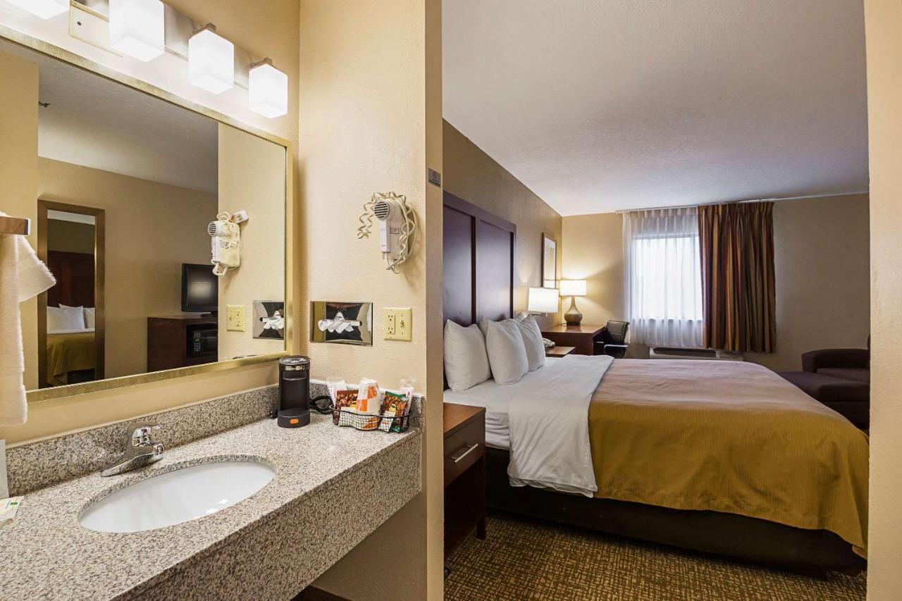 Quality Inn Waverly Esterno foto